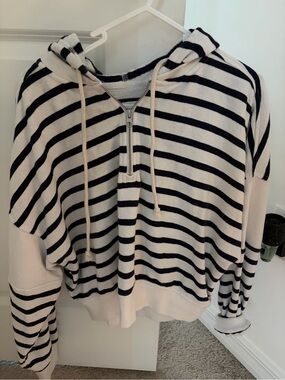 American Eagle Outfitters Cream and Black Striped Half-Zip Hoodie